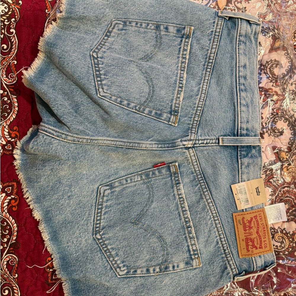 Levi's Light Blue Jean Shorts - Picture 4 of 5